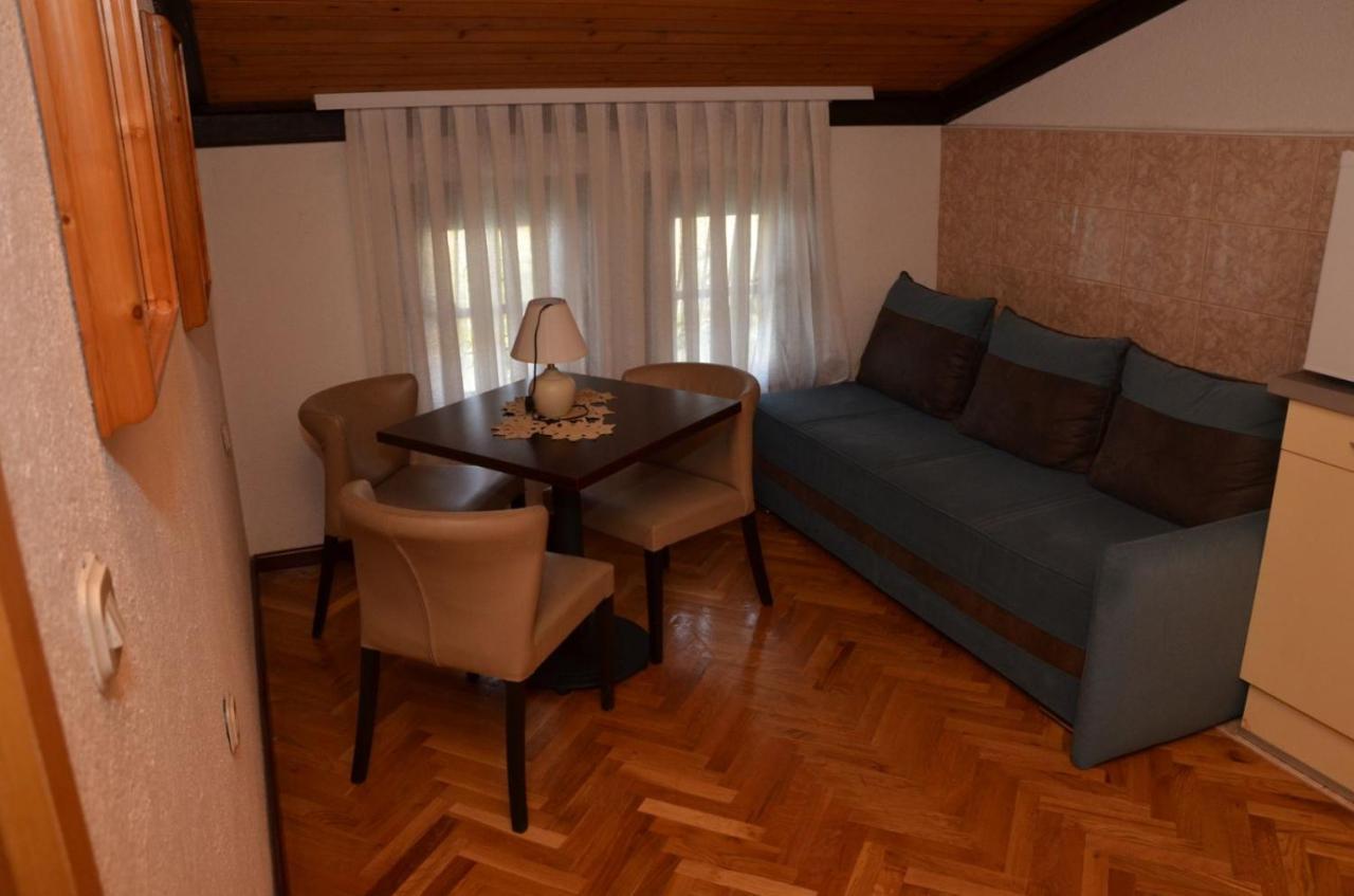 Vila Delfin Охрид Екстериор снимка