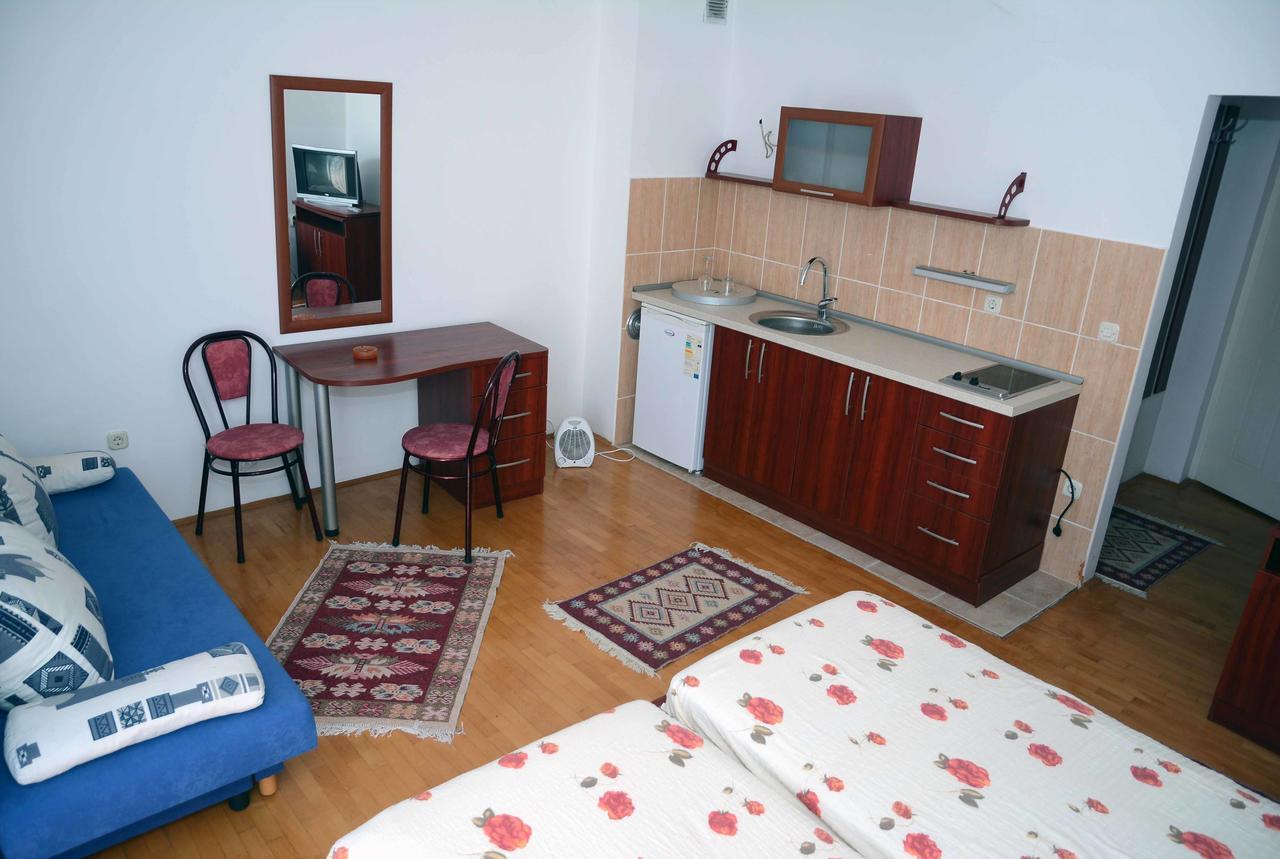 Vila Delfin Охрид Екстериор снимка