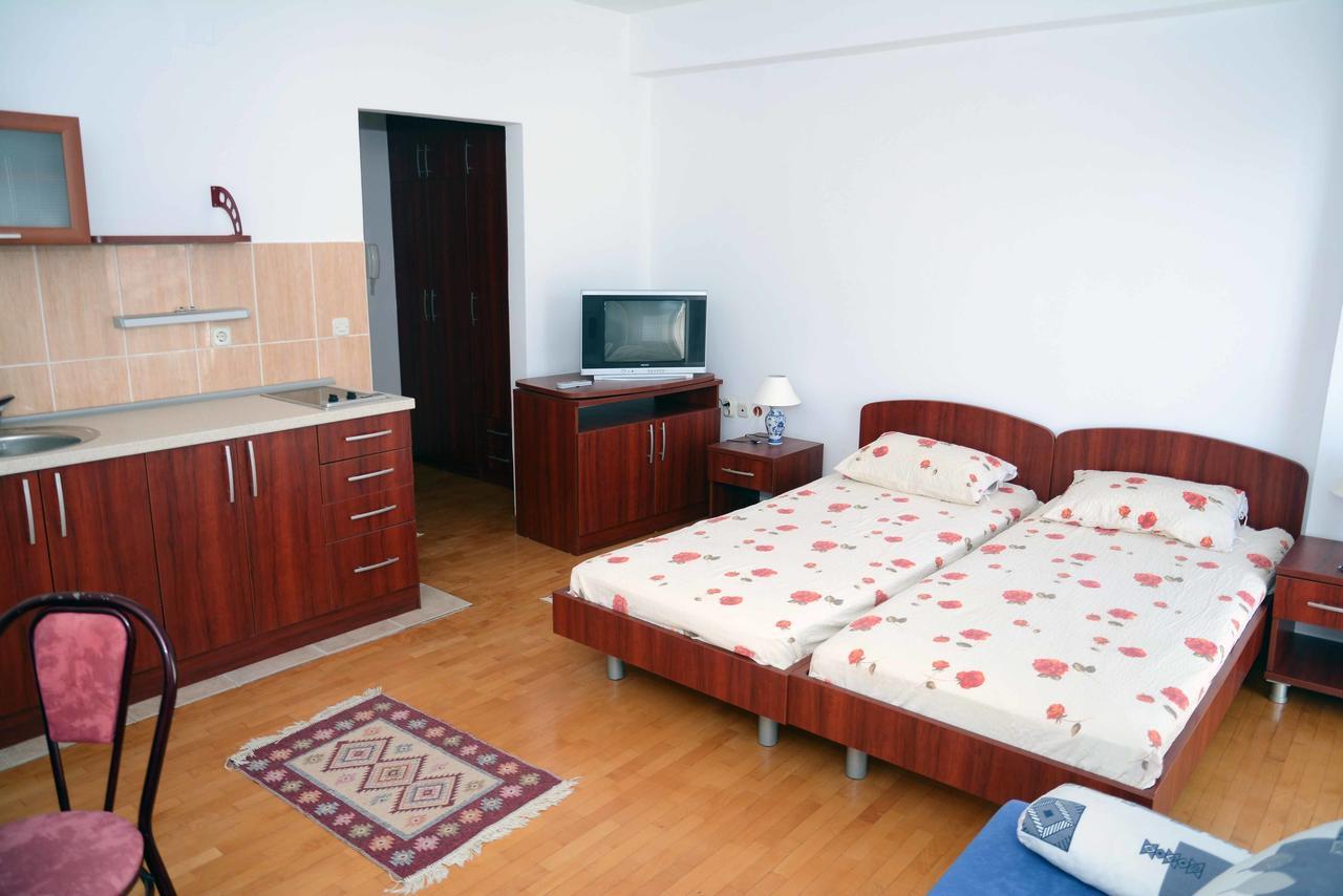 Vila Delfin Охрид Екстериор снимка