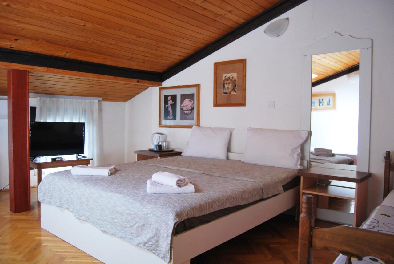 Vila Delfin Охрид Екстериор снимка