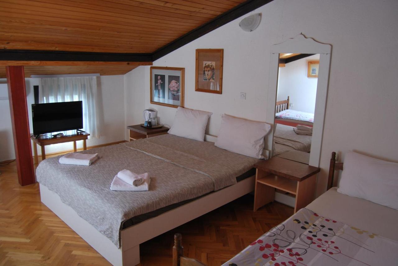 Vila Delfin Охрид Екстериор снимка