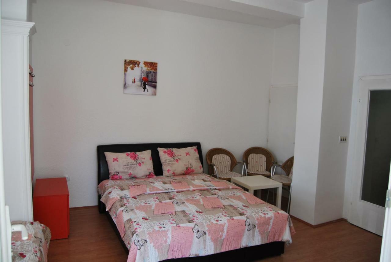 Vila Delfin Охрид Екстериор снимка