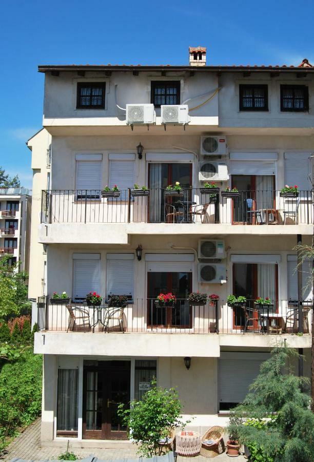 Vila Delfin Охрид Екстериор снимка